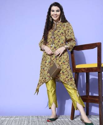 Women Floral Printed Regular Sequinned Pure Silk Kurta with Trousers 1