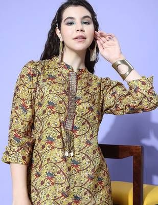 Women Floral Printed Regular Sequinned Pure Silk Kurta with Trousers 2
