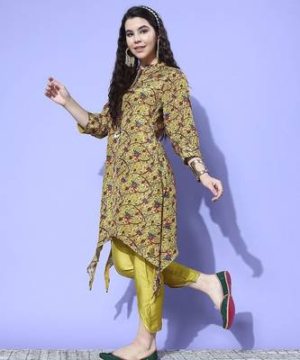 Women Floral Printed Regular Sequinned Pure Silk Kurta with Trousers 4