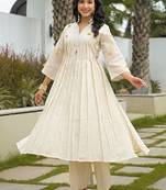 Women Pleated Thread Work Kurta with Trousers