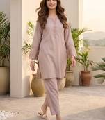 Women Regular Thread Work Kurta with Trousers