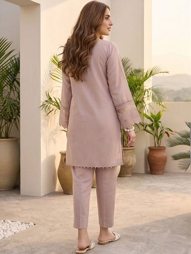 Women Regular Thread Work Kurta with Trousers