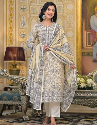 Women Paisley Printed Regular Beads and Stones Pure Cotton Kurta with Trousers & With Dupatta 3