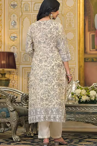 Women Paisley Printed Regular Beads and Stones Pure Cotton Kurta with Trousers & With Dupatta