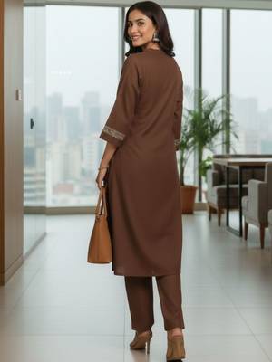 Women Ethnic Motifs Embroidered Regular Thread Work Kurta with Trousers 2
