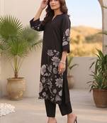 Women Floral Printed Regular Chanderi Silk Kurta with Trousers