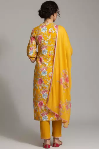 Women Ethnic Motifs Printed Regular Beads and Stones Kurta with Trousers & With Dupatta