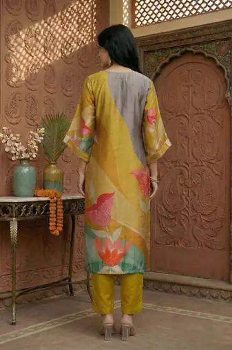 Women Printed Regular Gotta Patti Chanderi Silk Kurta with Trousers