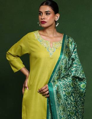 Floral Embroidered Notch Neck Straight Kurta With Trousers And Dupatta 2