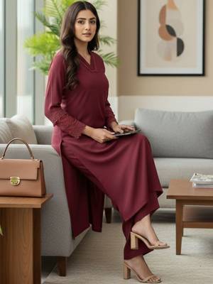 Women Regular Thread Work Silk Crepe Kurta with Trousers 2