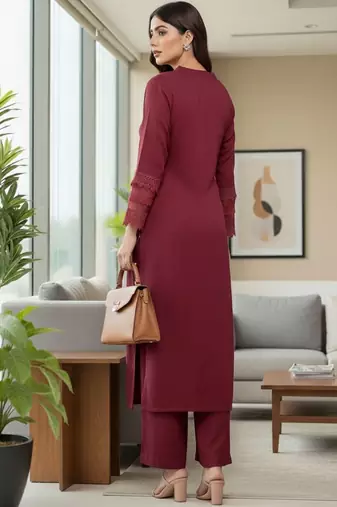 Women Regular Thread Work Silk Crepe Kurta with Trousers