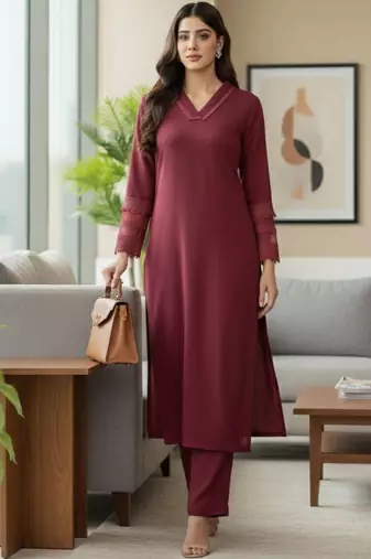 Women Regular Thread Work Silk Crepe Kurta with Trousers