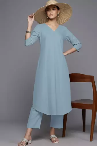 Women Regular Kurta with Trousers