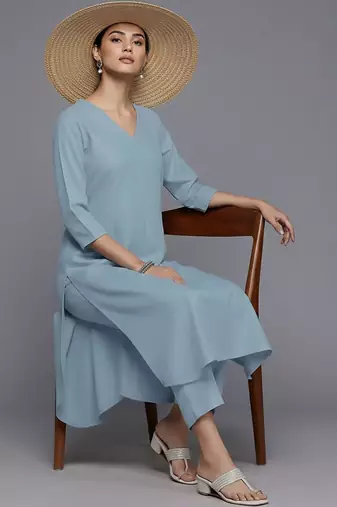 Women Regular Kurta with Trousers