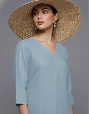 Women Regular Kurta with Trousers 6