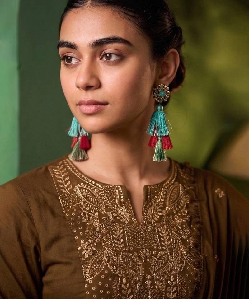 Women Ethnic Motifs Embroidered Empire Thread Work Kurta with Pyjamas & With Dupatta