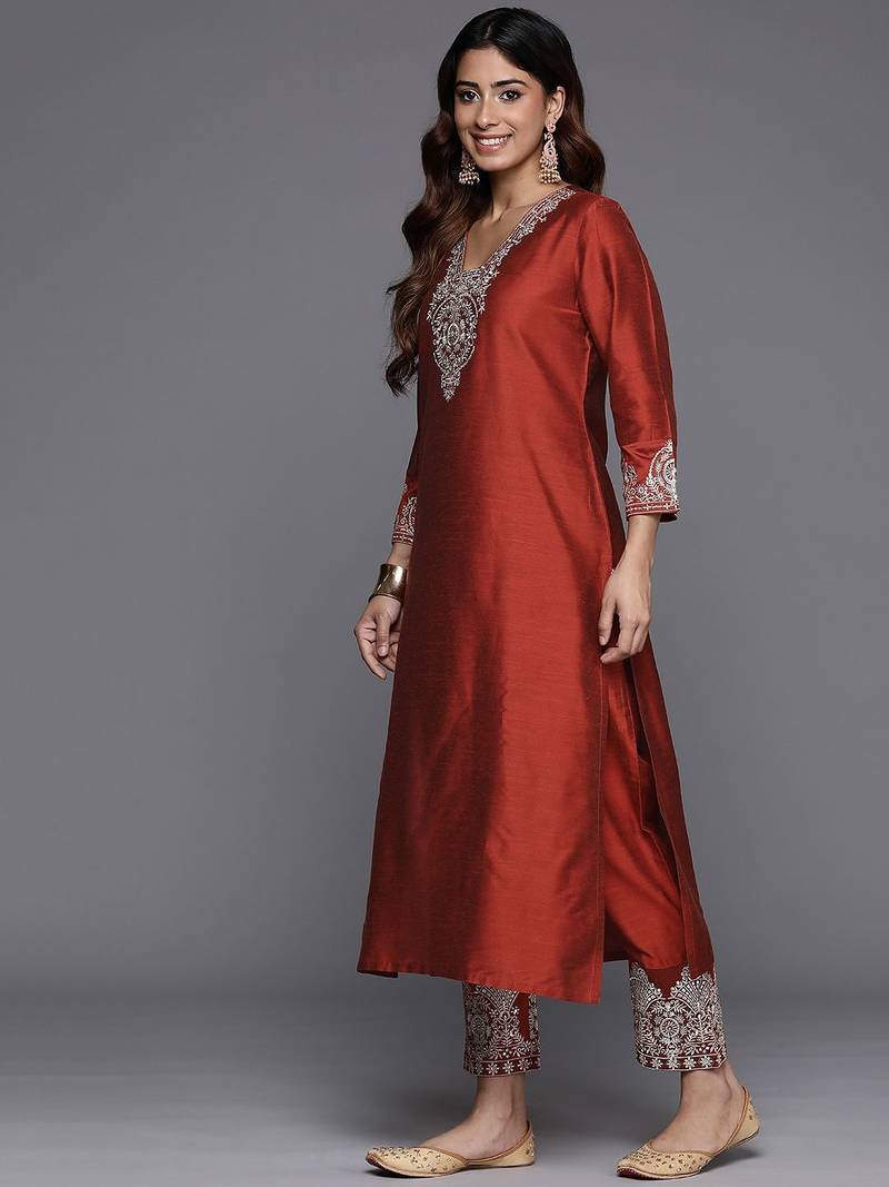 Ethnic Motifs Embroidered Thread Work Kurta with Trousers & Dupatta