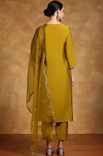 Women Ethnic Motifs Embroidered Regular Thread Work Kurta with Trousers & With Dupatta