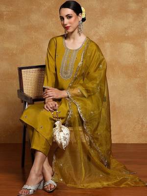 Women Ethnic Motifs Embroidered Regular Thread Work Kurta with Trousers & With Dupatta 7