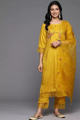 Floral Embroidered Thread Work Kurta With Trousers & Dupatta
