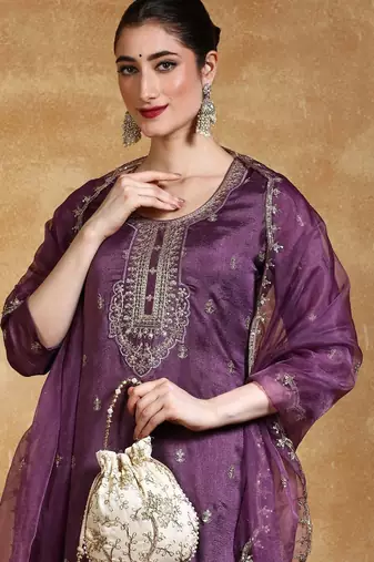 Women Floral Embroidered Kurta with Trousers & Dupatta