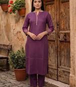 Women Regular Thread Work Kurta with Trousers