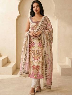 Women Floral Printed Regular Kurta with Trousers & With Dupatta 1
