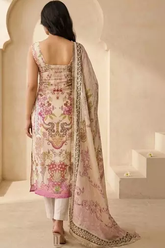 Women Floral Printed Regular Kurta with Trousers & With Dupatta
