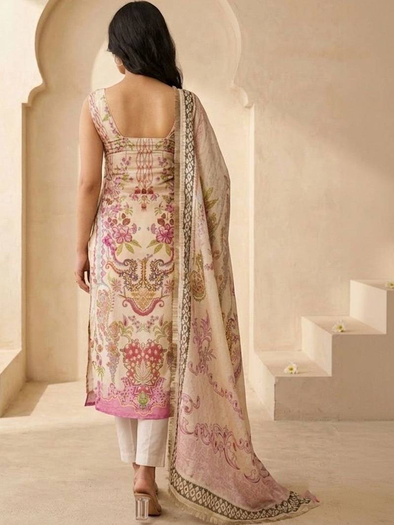 Women Floral Printed Regular Kurta with Trousers & With Dupatta
