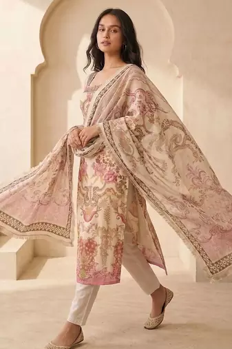 Women Floral Printed Regular Kurta with Trousers & With Dupatta