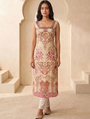 Women Floral Printed Regular Kurta with Trousers & With Dupatta 5
