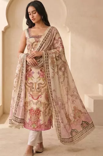 Women Floral Printed Regular Kurta with Trousers & With Dupatta