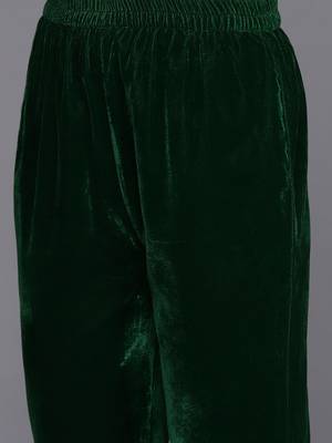 Winter Yoke Embroidered Velvet Kurta with Trousers & Dupatta 4