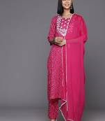 Women Floral Yoke Design Regular Thread Work Cotton Kurta with Trousers & Dupatta