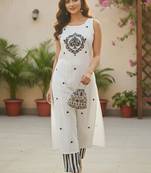 Women Ethnic Motifs Embroidered Regular Thread Work Kurta with Trousers