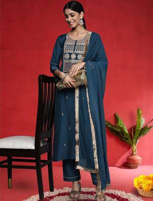 Women Ethnic Motifs Embroidered Kurta with Trousers & Dupatta 6