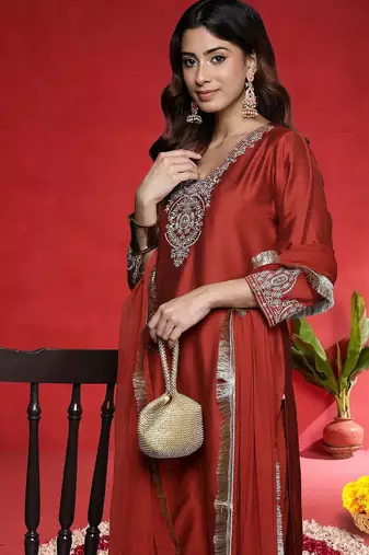 Women Ethnic Motifs Embroidered V-Neck Sequinned Kurta with Trousers & Dupatta