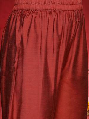 Women Ethnic Motifs Embroidered V-Neck Sequinned Kurta with Trousers & Dupatta 3