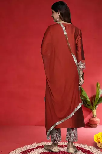 Women Ethnic Motifs Embroidered V-Neck Sequinned Kurta with Trousers & Dupatta
