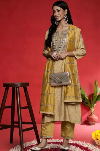 Ethnic Motifs Embroidered Gotta Patti Straight Kurta With Trousers & Dupatta