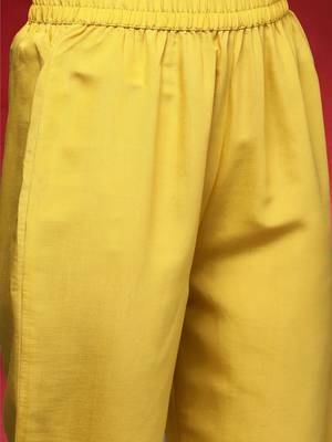 Women Embroidered Regular Thread Work Kurta with Trousers & Dupatta 3