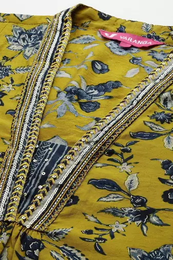 Floral Printed V-Neck Sequinned Chanderi Silk Kurta With Trousers & Dupatta