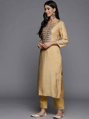 Women Embroidered Kurta with Gotta Patti, Zari & Mirror, Trousers and Dupatta 6