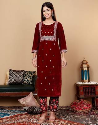 Floral Zari Yoke Regular Thread Work Kurta with Trousers & Dupatta 6