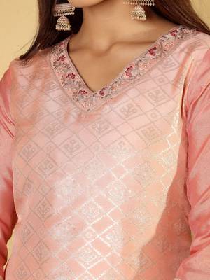 Ethnic Motifs Woven Design Regular Zari Kurta With Trousers & Dupatta 3