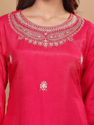 Women Pink pure silk zardozi & floral embroidered kurta with trousers & dupatta 3