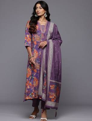 Floral Printed Pleated Sequinned Kurta With Trousers & Dupatta 1