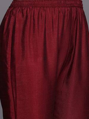 Floral Embroidered Zari Pure Silk Kurta With Trousers & Dupatta 3