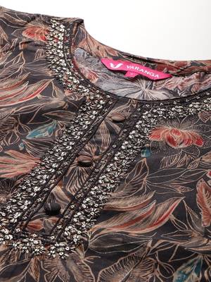 Floral Embroidered Thread Work Kurta With Trousers & Dupatta 2