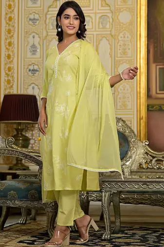 Floral Embroidered V-Neck Thread Work Straight Kurta With Trousers & Dupatta